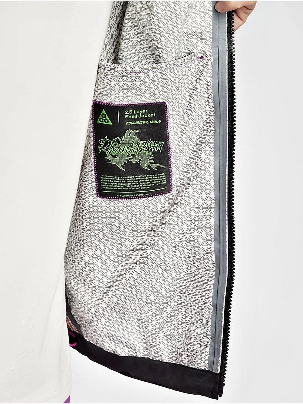 Nike ACG 2.5-Layer Shell Jacket Color Block - Picture 4 of 11